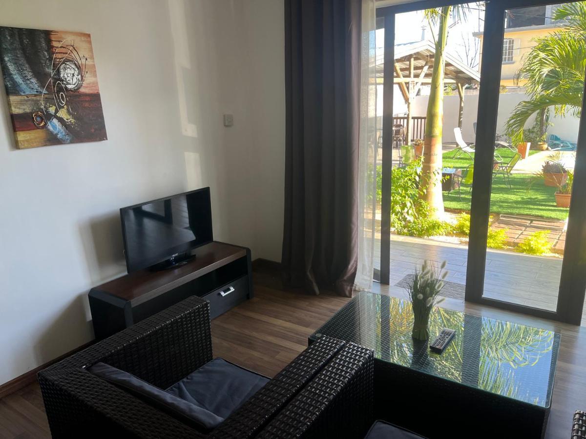 Aparthotel Le Binome Grand Baie Exterior foto